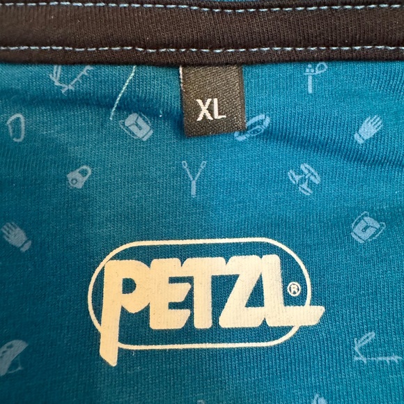Petzl Rock climbing tshirt blue XL - Picture 2 of 2